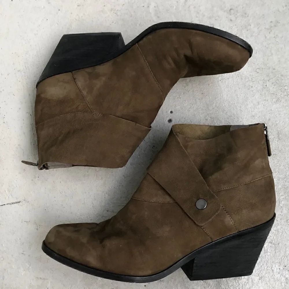 Eileen Fisher booties
